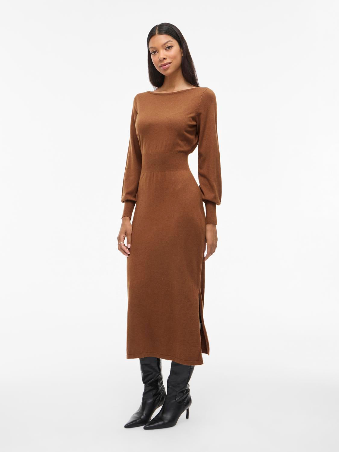 model_shot-front